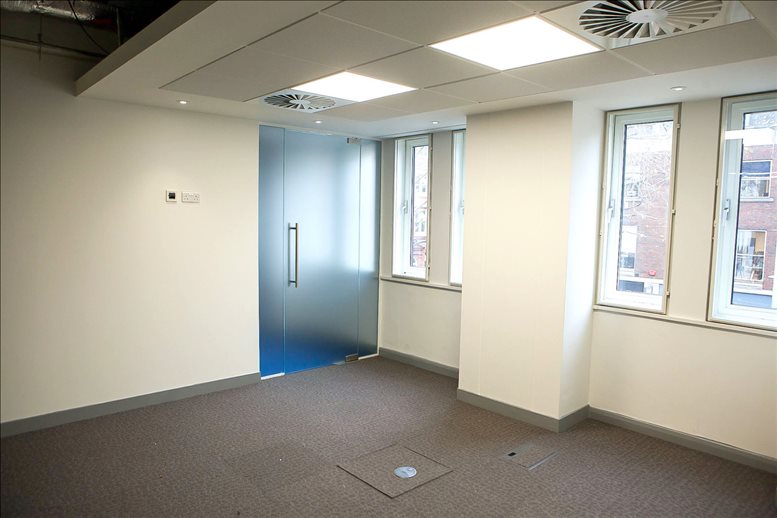 Office for Rent on 81 King's Road Kensington