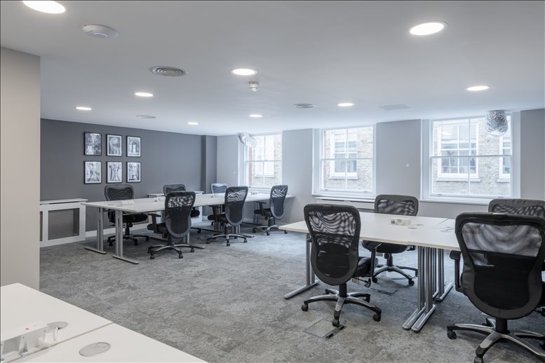 Office for Rent on 32 Threadneedle Street Bank